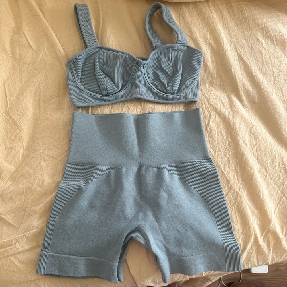 SET Active Blue Sports Bra and Shorts Set